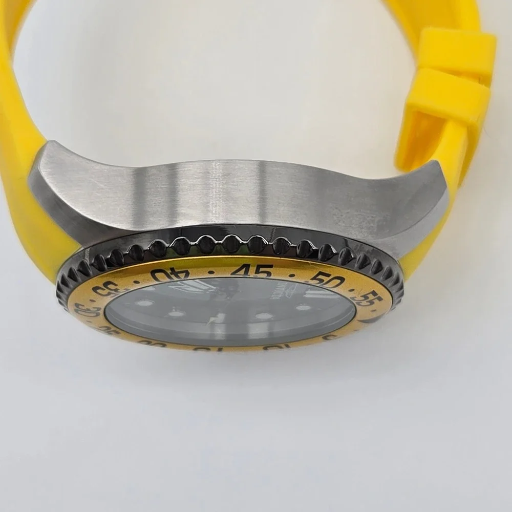 Invicta Pro Diver Watch Mens Yellow Black 32962 Sporty Casual Diver‎ Maximalist